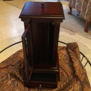 Mahogany jewelry box.